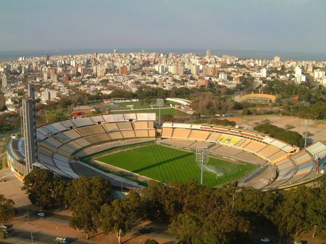 Estádio Centenário e Museu do Futebol em Montevidéu | Uruguai