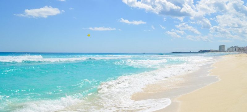 A paradisíaca Playa Delfines em Cancún
