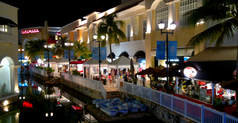  Lojas no Shopping Plaza La Isla em Cancún 