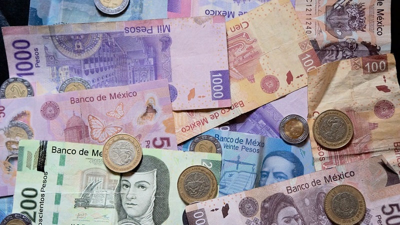 Pesos mexicanos no México